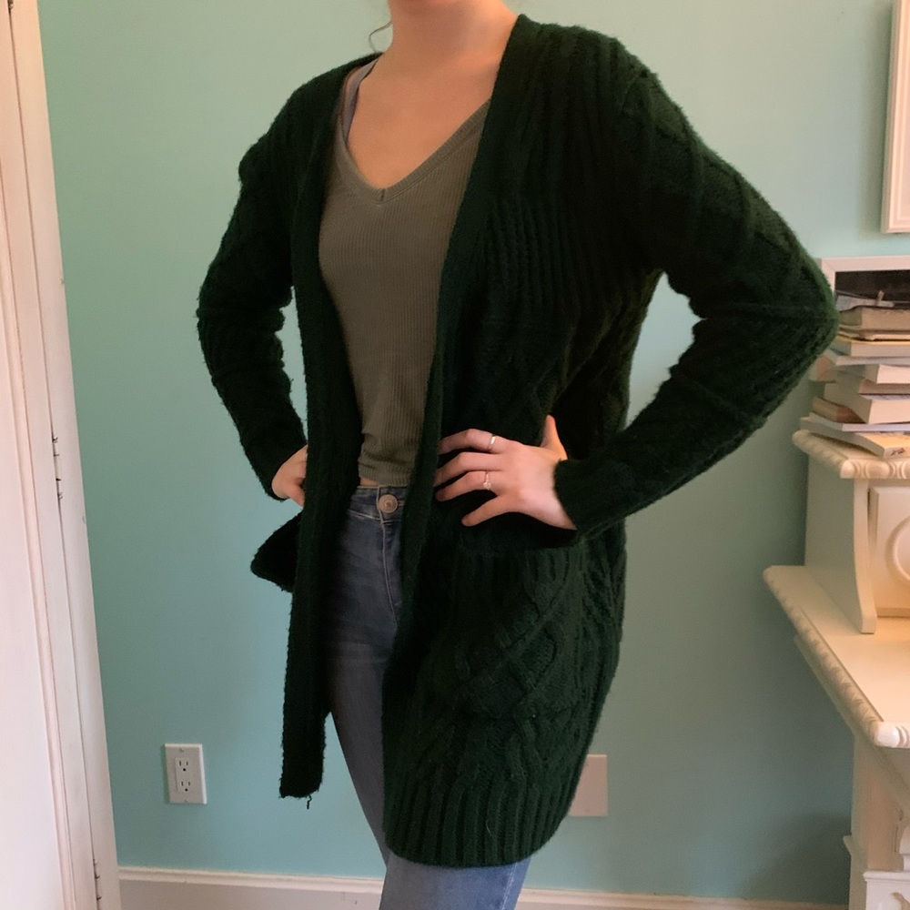 forest green cable knit cardigan // forever 21